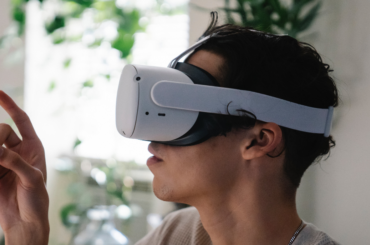 Strategic Approaches for Entrepreneurial Success in the Wearables Industry